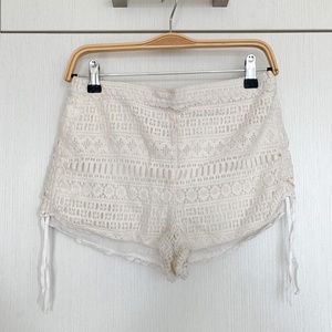 Kendall & Kylie | Cream | Lace Short